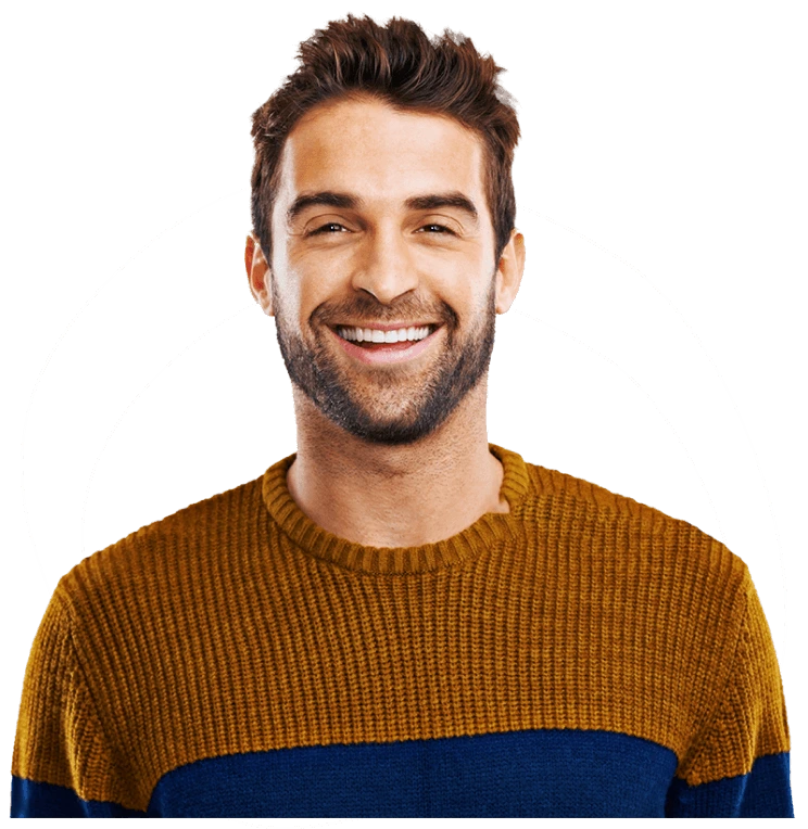 ผู้เชี่ยวชาญ IT helpdesk กำลังยิ้ม พร้อมให้การซัพพอร์ตและช่วยเหลือด้านไอทีอย่างเป็นมิตร